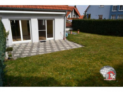 DHH mit Einbauküche, voll unterkellert, Garage, Garten in Wilhermsdorf