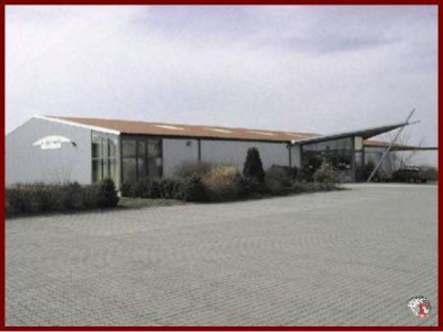 Gebäudekomplex für alle Gewerbearten auf ca. 1,5 ha großem Areal in Schopfloch/Mfr. Teilbar!