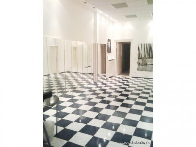 Moderne Ladenwohnung +++ ausgefallene3,5-Zimmer-Erdgeschosswohnung in Berlin-Charlottenburg