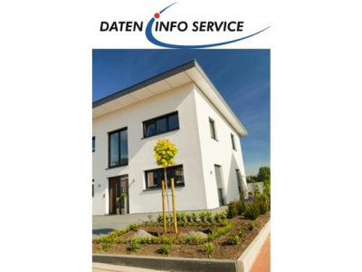 Zweifamilienhaus mit Doppelgarage