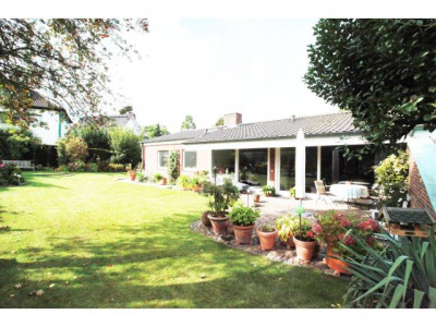 Elegantes Wohnhaus mit Paradiesgarten in sehr guter Wohnlage von Bad Godesberg-Süd