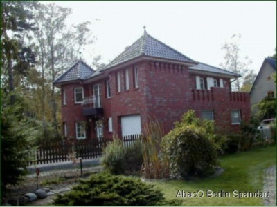 Individuelle, außergewöhnliche Villa im Komponistenviertel von Falkensee