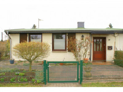 Dörverden - Ebenerdige Haushälfte mit Wintergarten und Garage!