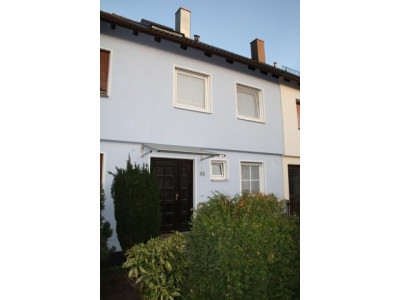 Provisionsfrei -  TOP gepflegtes RMH mit Garage in Großgründlach