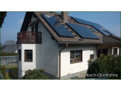 **Niedrigenergiehaus mit Einliegerwohnung für die Eltern**