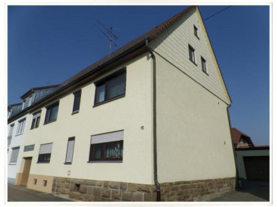 Bönnigheim: Mehrfamilienhaus mit Garten und Garage zu verkaufen!