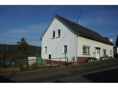 ** TOP PREIS! MODERNISIERTES HAUS ** VIEL PLATZ UND VIELE MÖGLICHKEITEN .....-