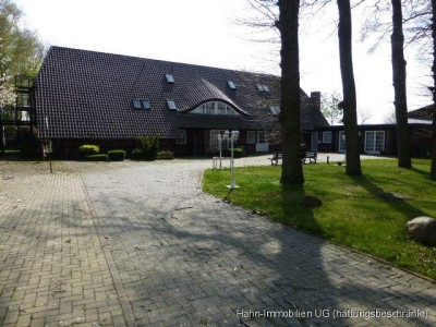 TRÄUME FÜR : HERRENHAUS, HOTEL, WELLNESTEMPEL, TAGUNGSORT, PFERDEHOF, LANDSITZ, STERNE GASTRONOMIE ?