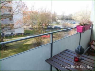 Altstadt Spandau ! Sofortbezug -top sanierte Einzimmerwohnung mit Balkon