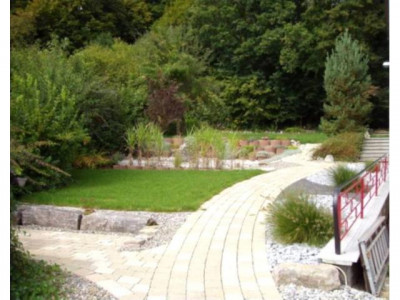 Viel Platz für die Familie !!! attraktives EFH mit Einliegerwohnung in ruhiger Wohnlage !!!