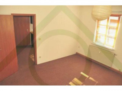 provisionsfrei: Singleapartment mit sep. Wohnküche und Stellplatz