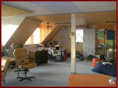 Büroräume und Ausstellungs- Verkaufsfläche in einem Ortsteil von Lichtenau günstig zu vermieten.