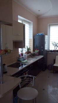 Das Eigenheim auf der Straße Lysynetska in Lemberg (Ukraina).