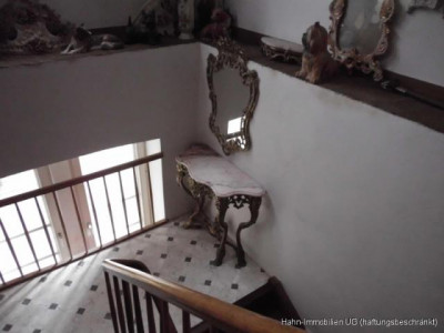 Wohnen wie in einem Schloss mit Tanzsaal !!!