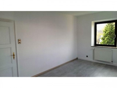 Schöne Hochparterre-Wohnung mit Blick auf den Schlossberg