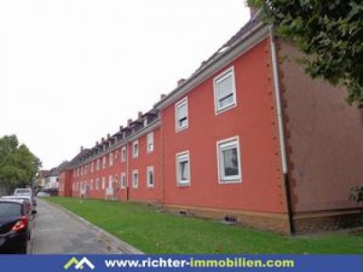 FT : Bald sind Sie fertig ,frisch renovierte, bezugsfertige, gemütliche 3 ZKB mit kleinem Balkon