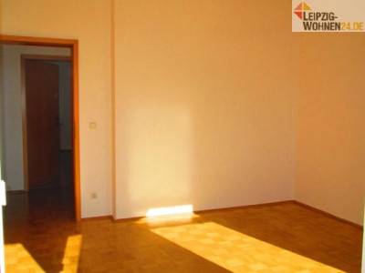 gemütliche Wohnung mit Balkon und EBK gegen geringen Aufpreis